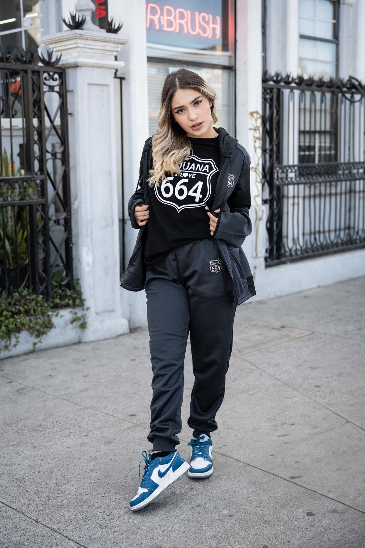 CHAMARRA DEPORTIVA - GRIS