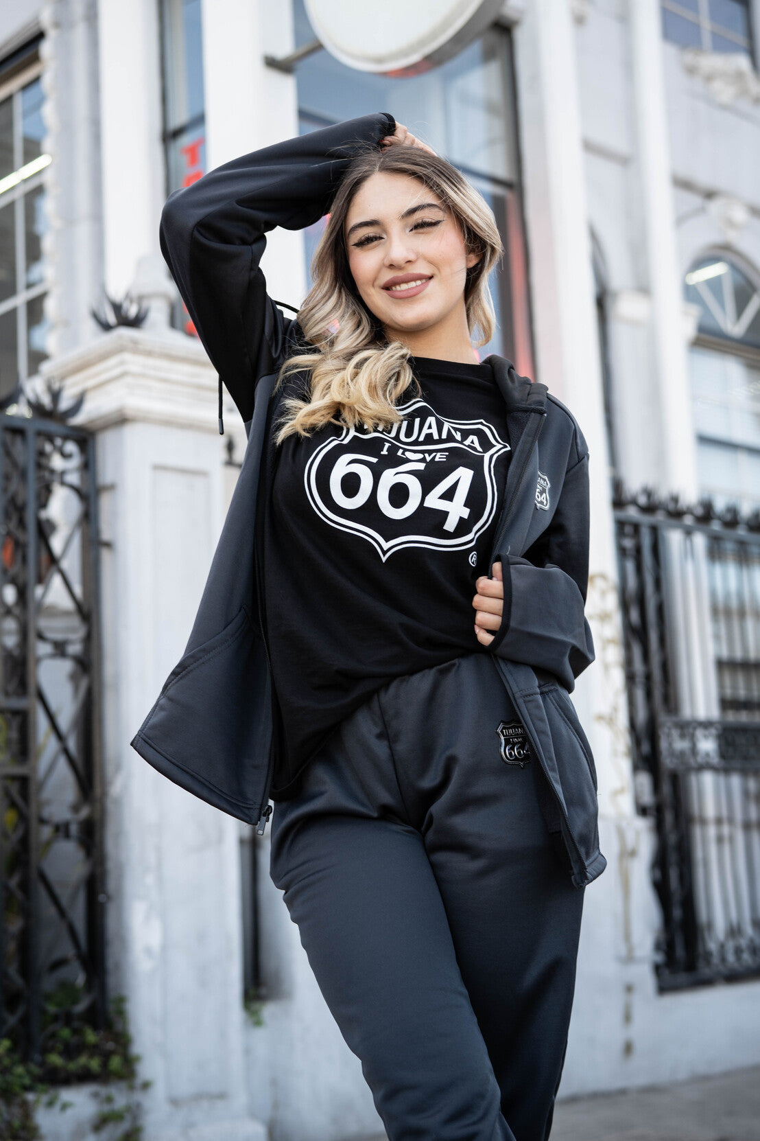 CHAMARRA DEPORTIVA - GRIS