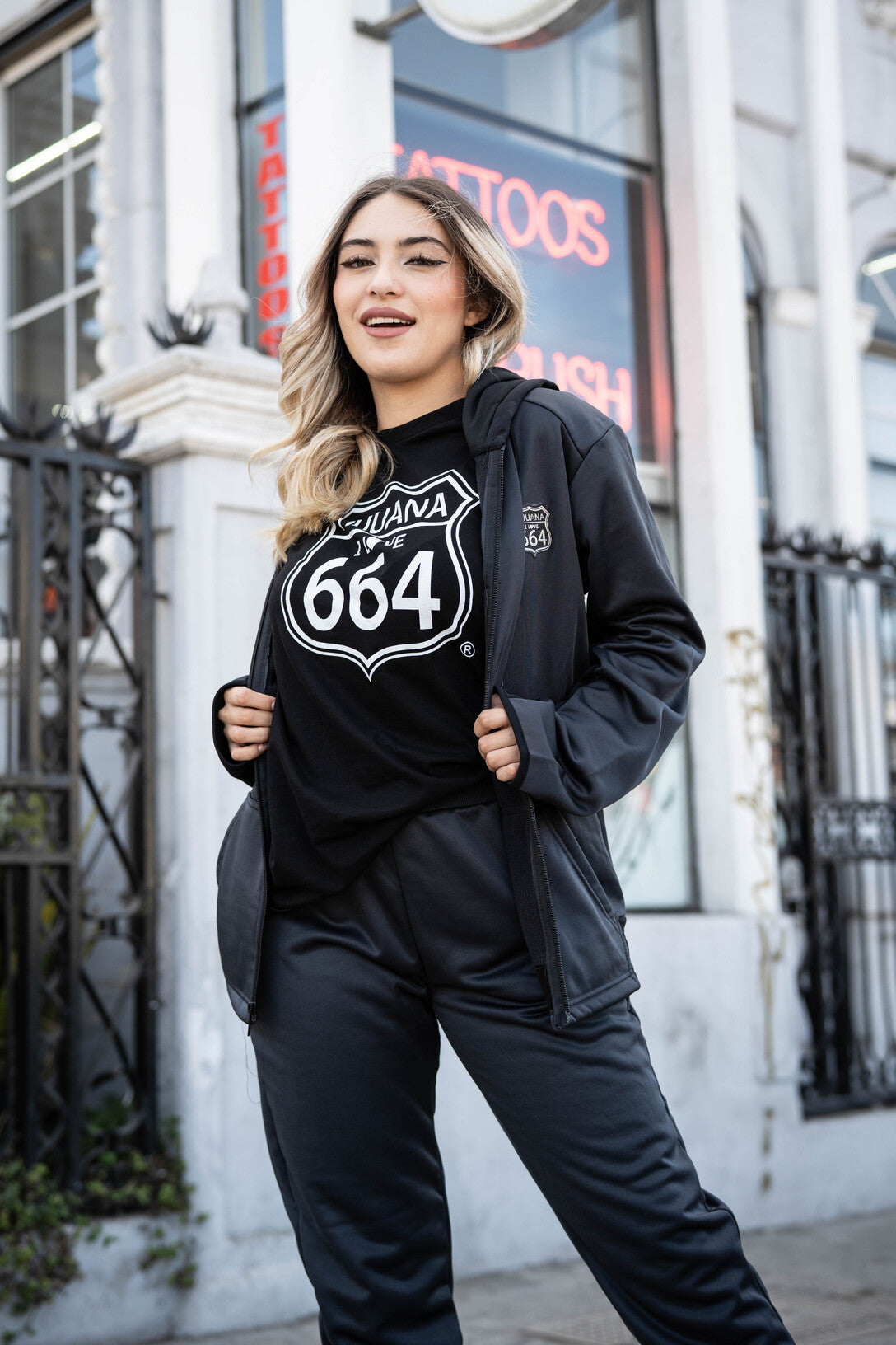 CHAMARRA DEPORTIVA - GRIS