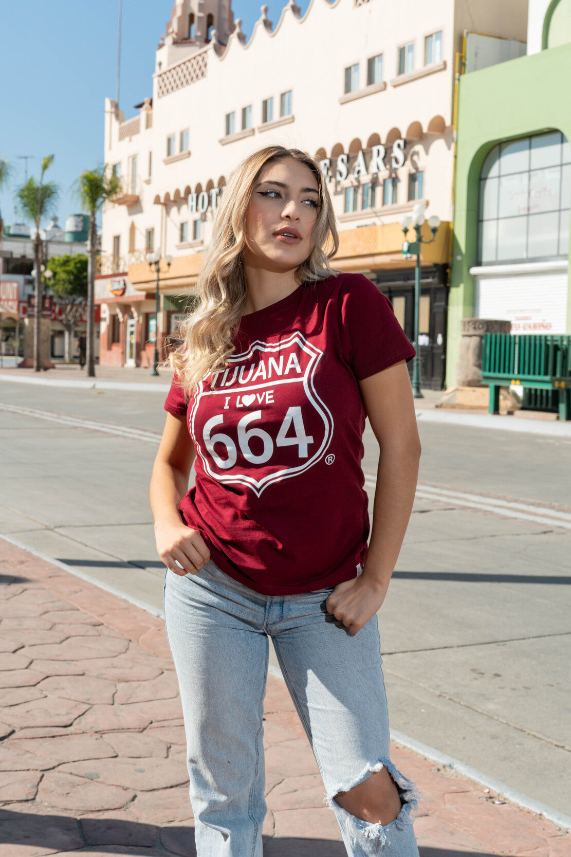 PLAYERA MUJER TIJUANA 664 - GUINDA