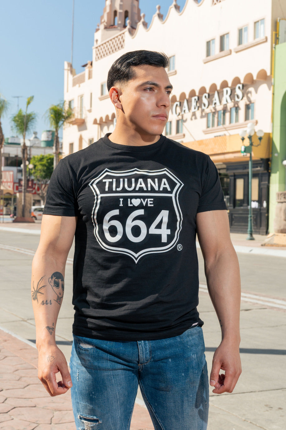 PLAYERA HOMBRE TIJUANA 664 - NEGRO