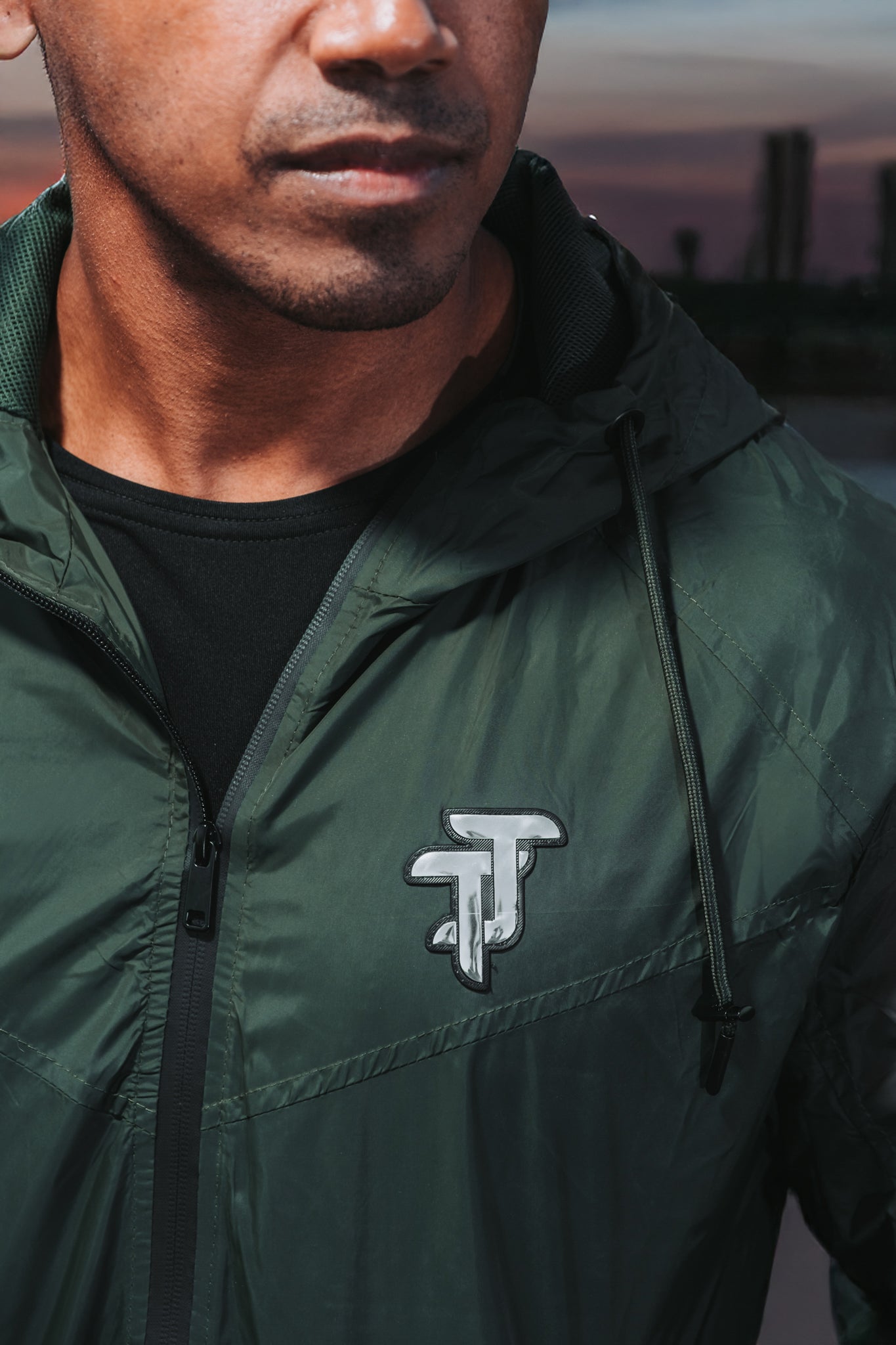 CHAMARRA ROMPEVIENTOS TJ - VERDE