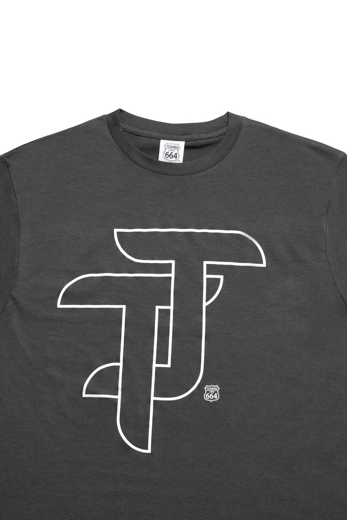 PLAYERA HOMBRE TJ - GRIS PLOMO
